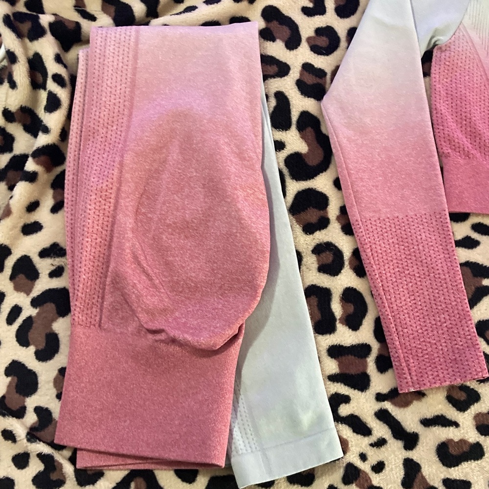 Pink and Cream Gradient Long Sleeve Top with matching leggings! - Picture 5 of 6